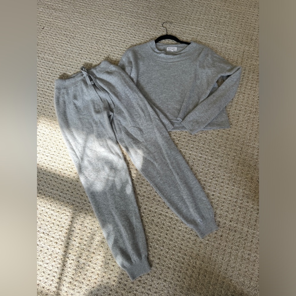 Bella Dahl cashmere sweaterer set